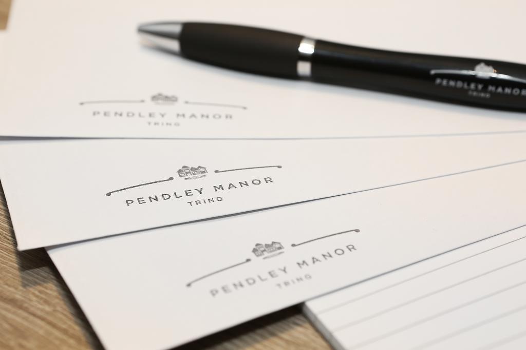 Pendley Manor Hotel Тринг Екстериор снимка